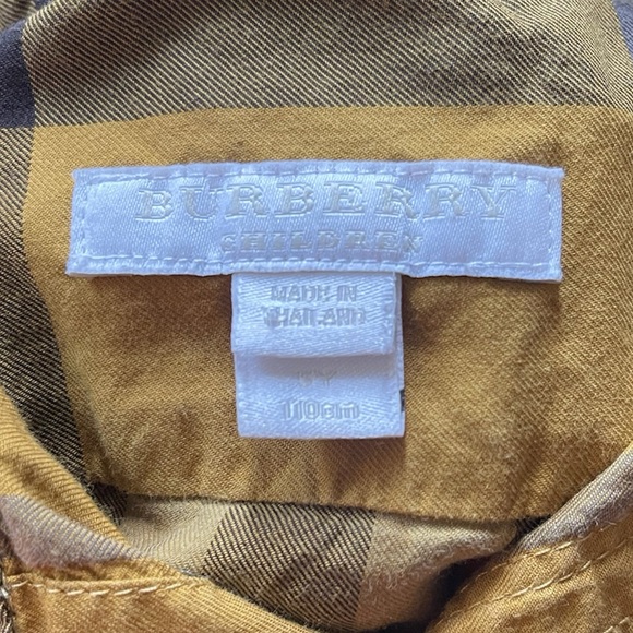 Burberry size 5 children’s long sleeve plaid button down shirt - Picture 3 of 3